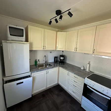 別荘 Just A Simple House