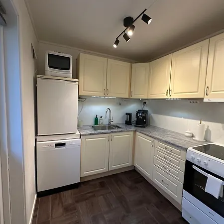 Just A Simple House Senjahopen