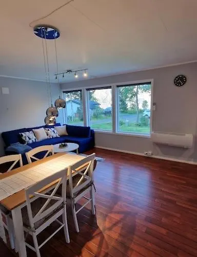 Just A Simple House Semesterbostad Senjahopen