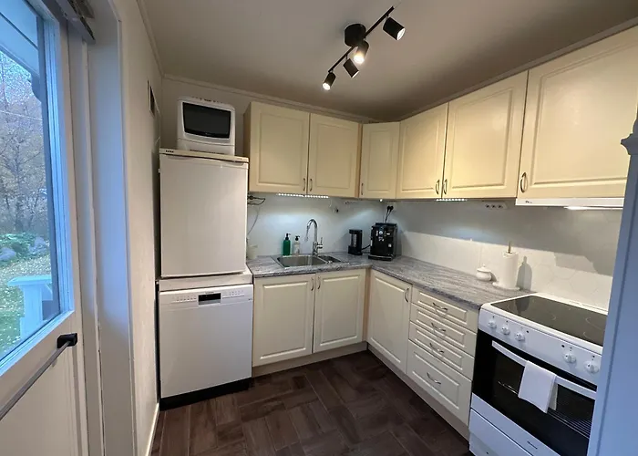 Just A Simple House Senjahopen